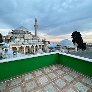 https://sultanahmette-deniz-manzaral-teras-dairemiz.istanbul-turkeyhotels.com